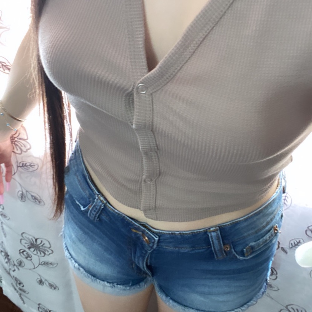button down tshirt - Picture 3 of 3
